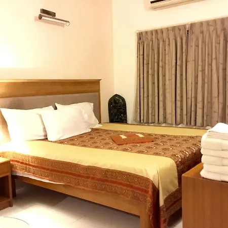 Sai Towers Hotel Puttaparthi Exterior photo