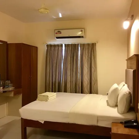 Sai Towers Hotel Puttaparthi Exterior photo