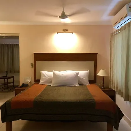Sai Towers Hotel Puttaparthi Exterior photo