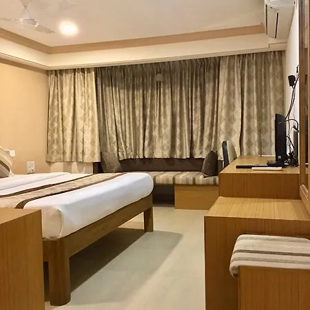 Sai Towers Hotel Puttaparthi Exterior photo